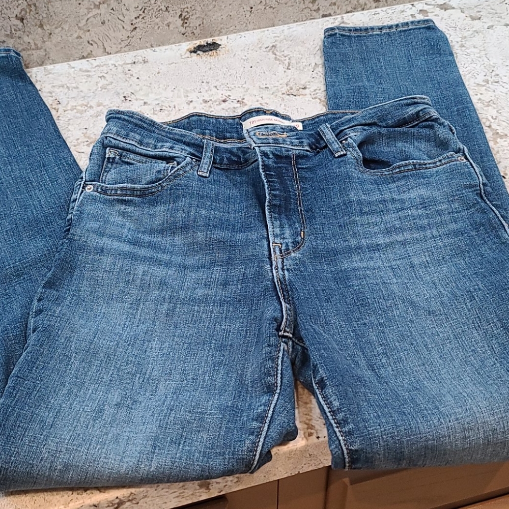 Levi's 721 High Rise Skinny jeans 👖